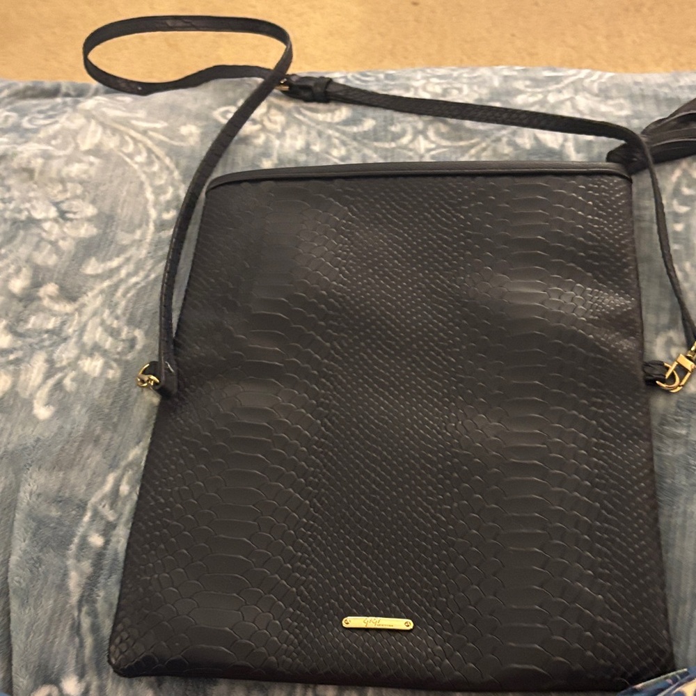 GiGi New York Textured Black Crossbody Bag